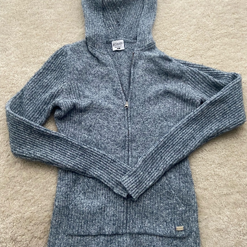 Columbia blue Gray Cardigan Sweater with Ribbed Cuffs